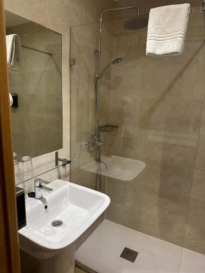 Hotel Toledo Plaza Extérieur photo