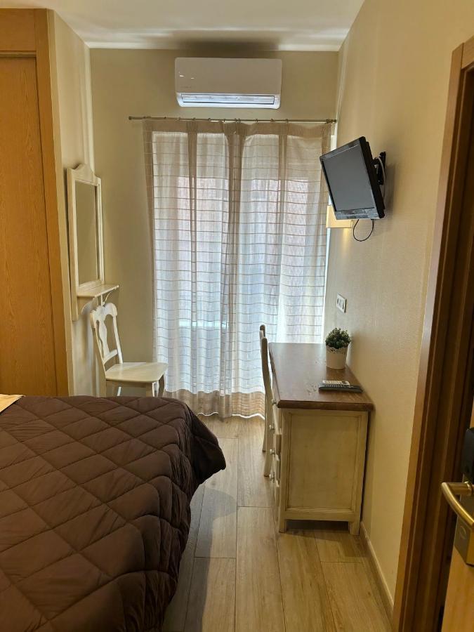 Hotel Toledo Plaza Extérieur photo