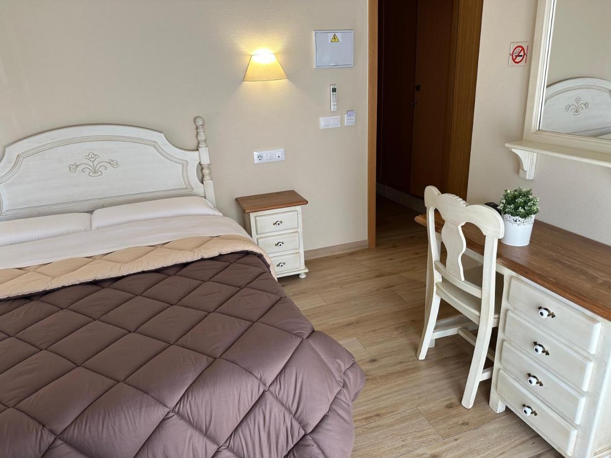 Hotel Toledo Plaza Extérieur photo
