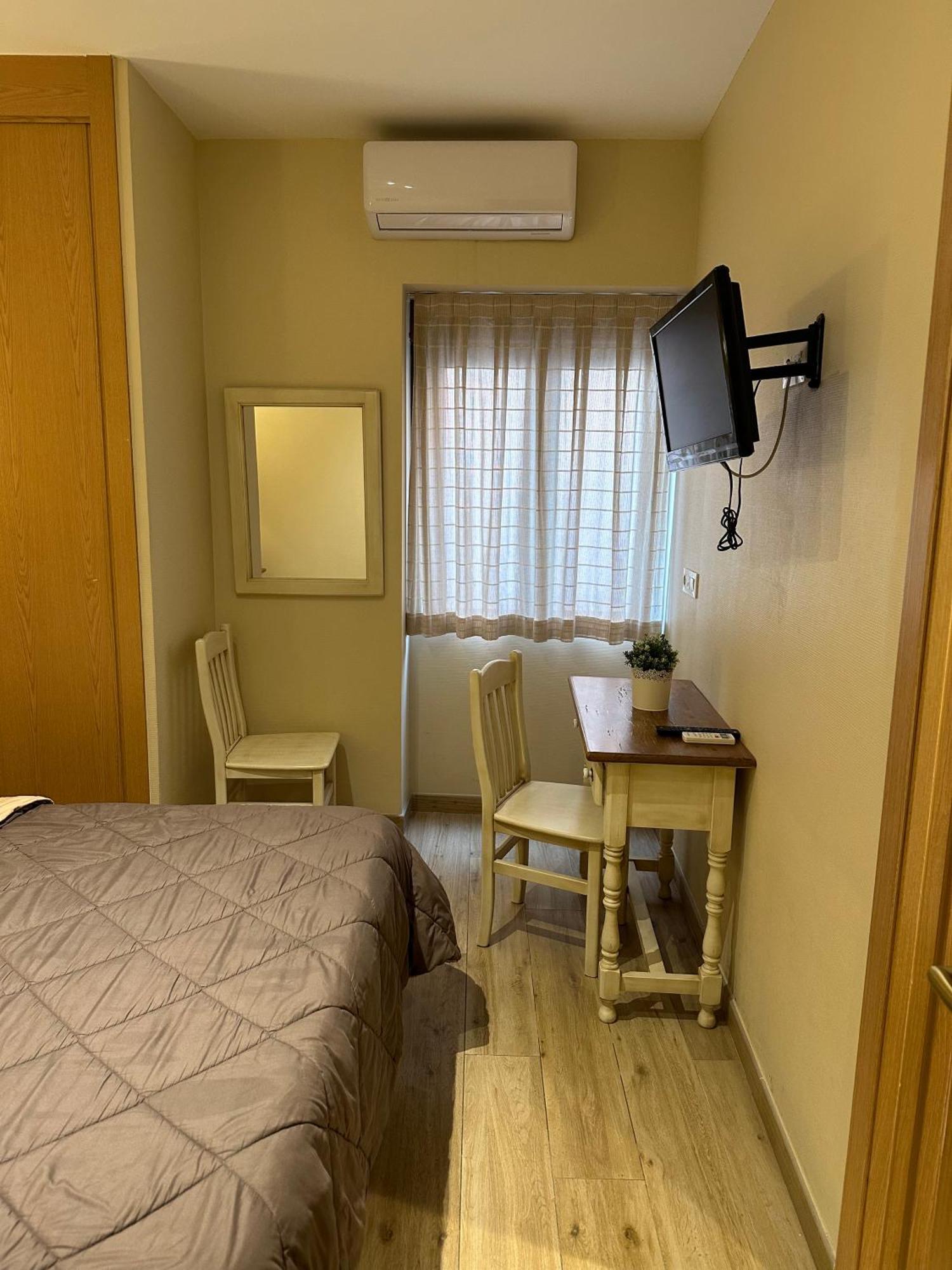 Hotel Toledo Plaza Extérieur photo