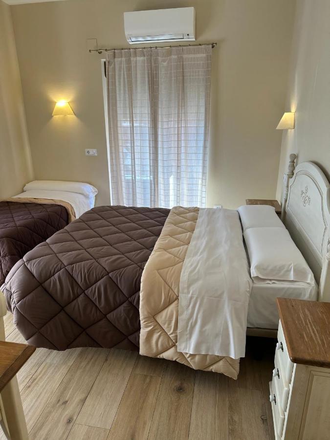 Hotel Toledo Plaza Extérieur photo