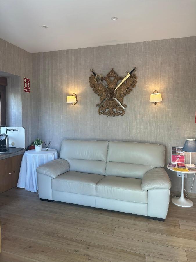 Hotel Toledo Plaza Extérieur photo