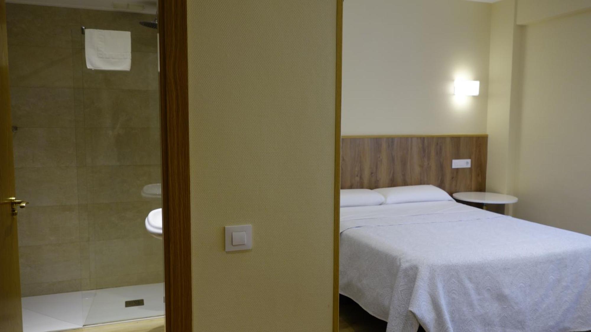 Hotel Toledo Plaza Extérieur photo