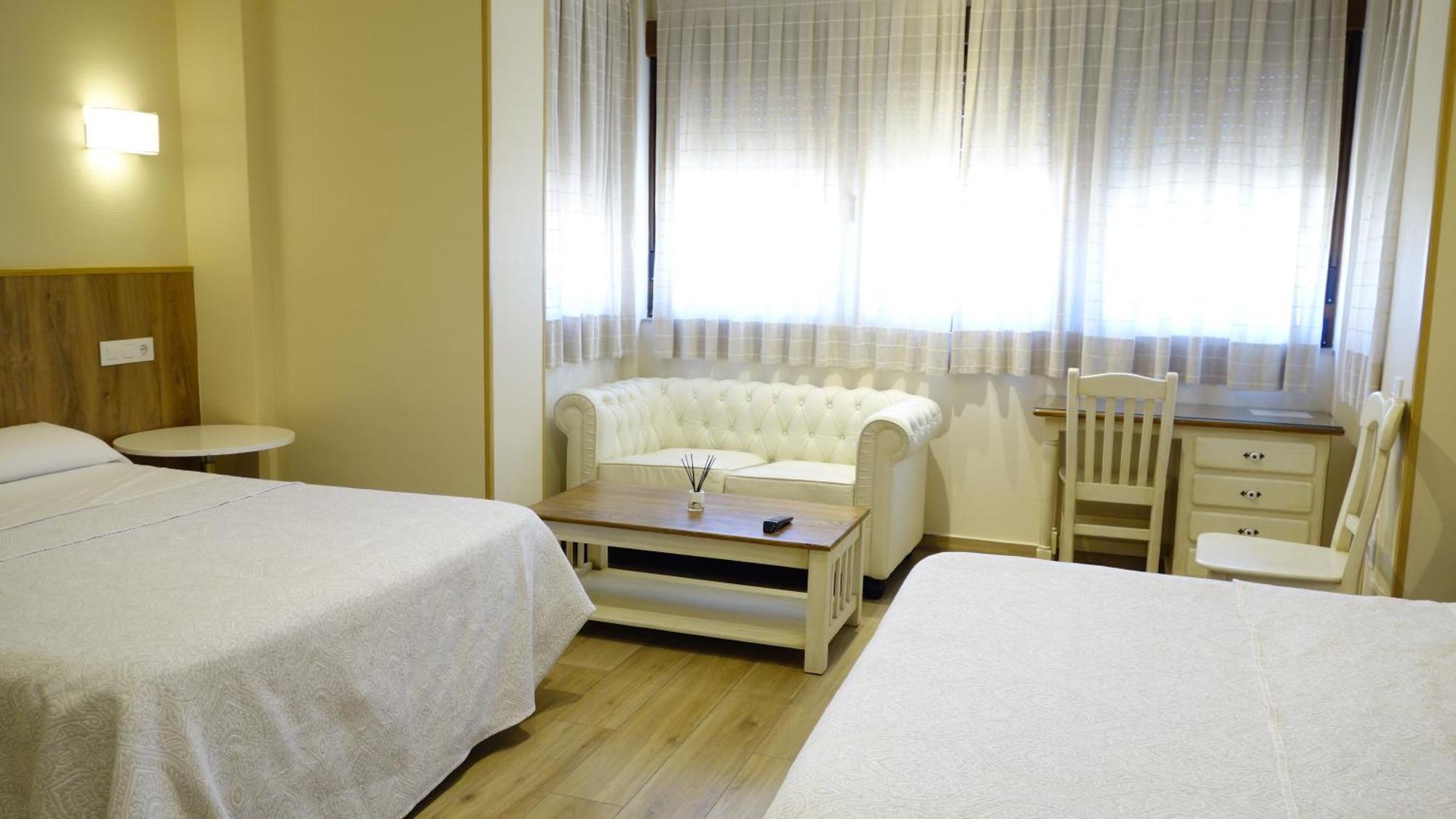 Hotel Toledo Plaza Extérieur photo